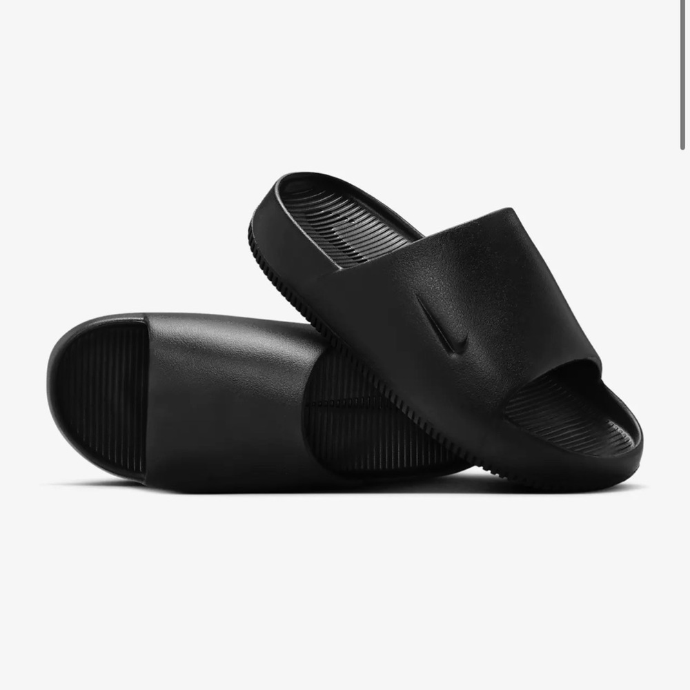Nike Calm Slides